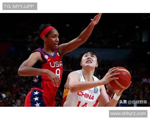 女姚明飞跃篮球界展现女性力量与运动魅力的传奇故事