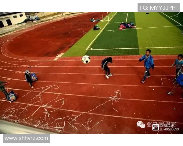 西藏高原上的绿茵梦足球明星亲历采访背后的故事与感动